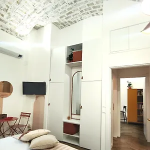 Appartamento Vera Suite&apartment - Charming 3 Bedroom - 20min Walk From Colosseum, Roma