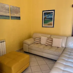 Casa Erika Al Mare Varazze