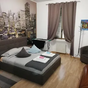 Apartent 4 Milano